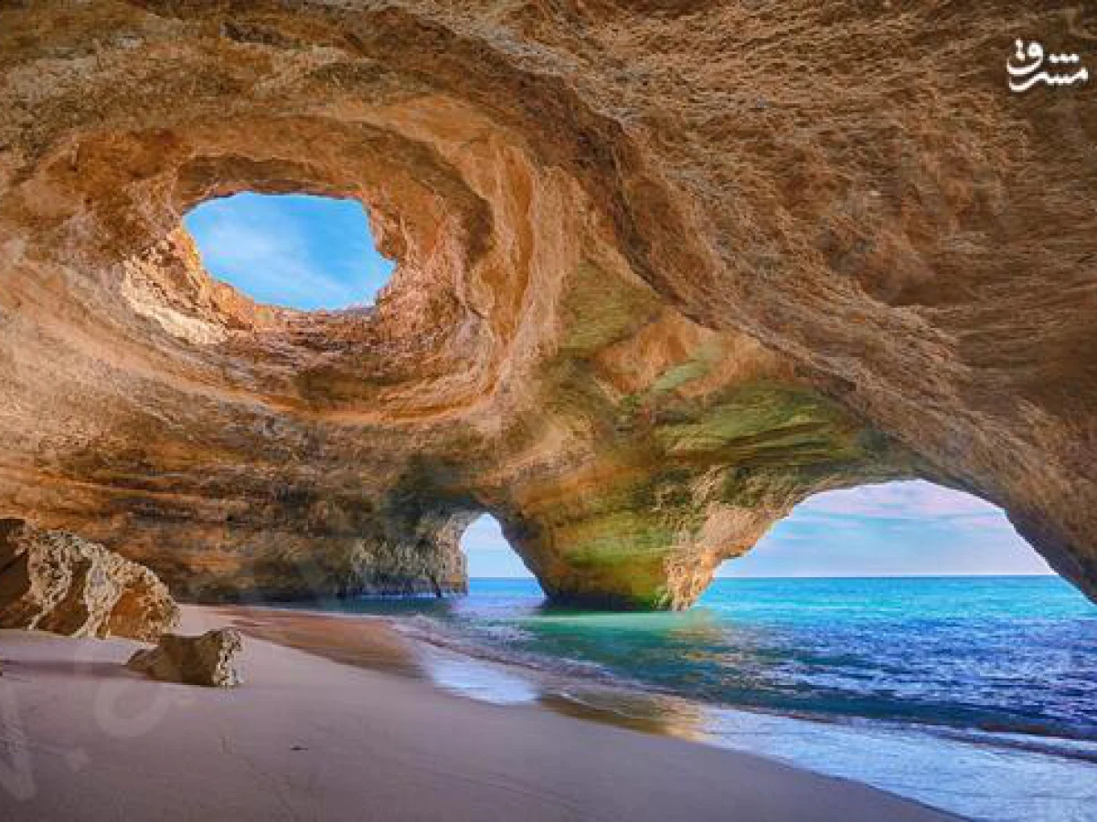 غار آبی بنود و سواحل نایبند